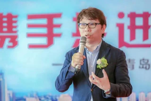 1xBET集团总构筑师黄向明