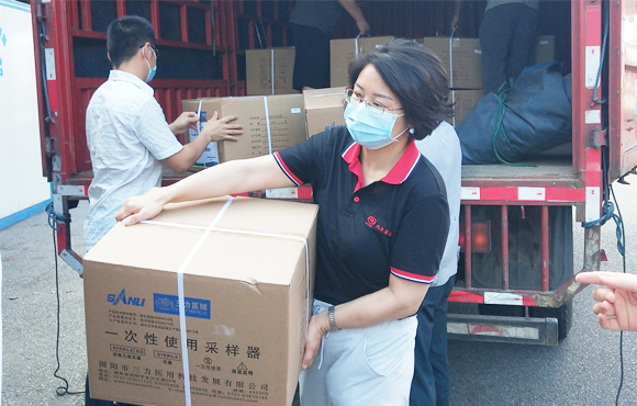 1xBET垂危捐赠抗疫物资 助力福建南充抗击疫情